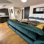 Apartment By Expert Lejna